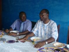 Mgr Tshitoko et Tom